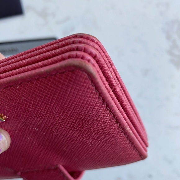 Prada Saffiano Pink Wallet - Picture 7 of 8